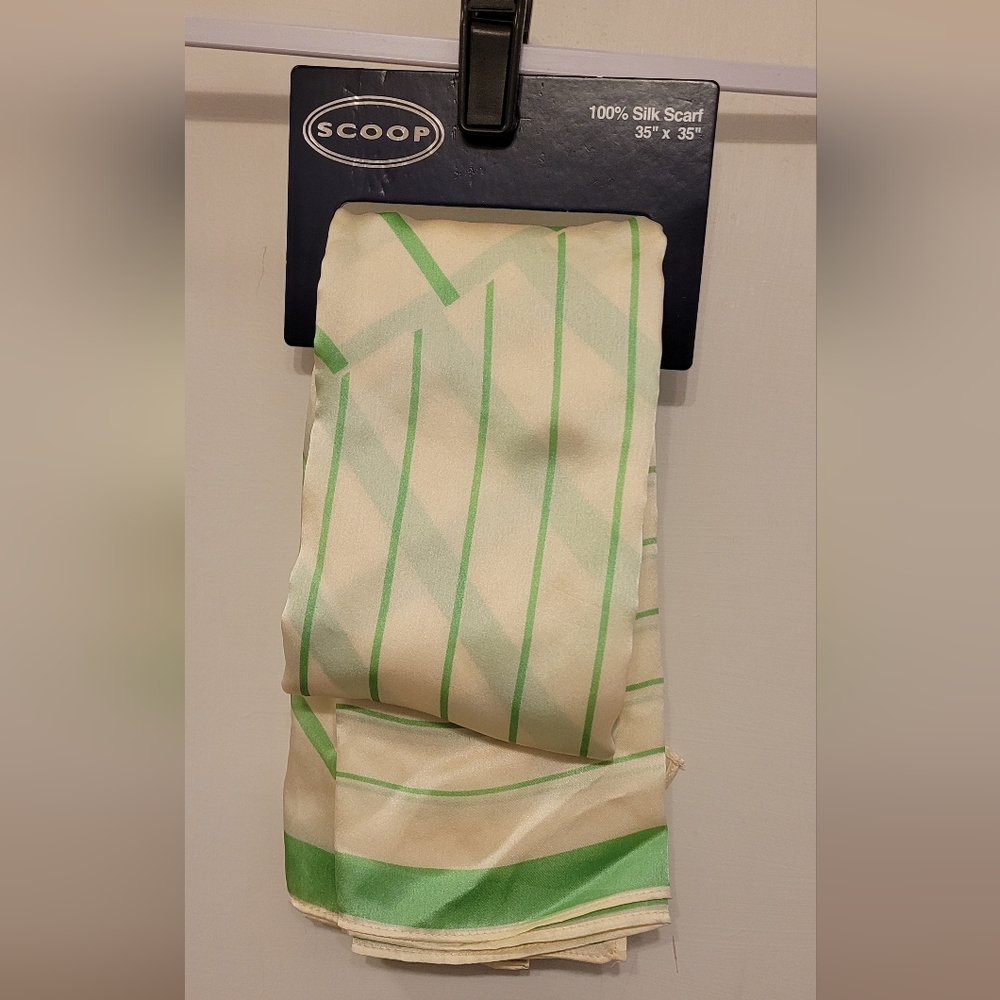 SCOOP NWT 100% Silk Square Scarf 35"×35" Green Cream